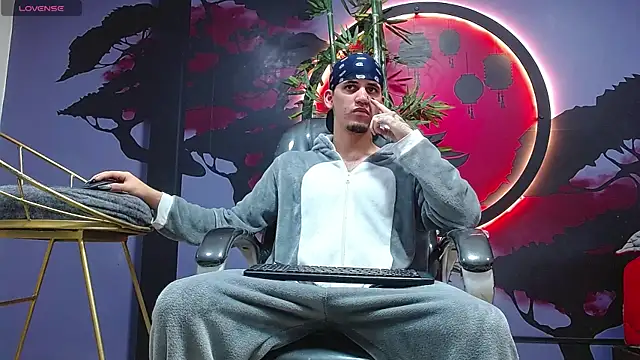 Dirty Kingg online show from 11.13.25