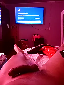 Snapshot of Frencho10 chatting on 12.16.25 Frencho10 online show from 12.16.25