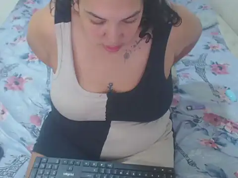 Snapshot of Girltattos chatting on 02.17.26 Girltattos online show from 02.17.26