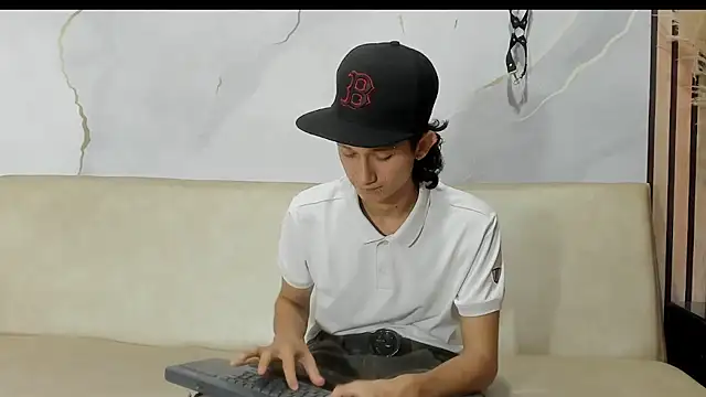 LucioDelDuque online show from 02.20.25