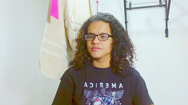 Snapshot of Diane_blossom chatting on 02.10.25 Diane blossom online show from 02.10.25