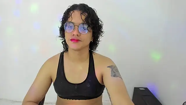 Snapshot of Diane_blossom chatting on 11.01.25 Diane blossom online show from 11.01.25