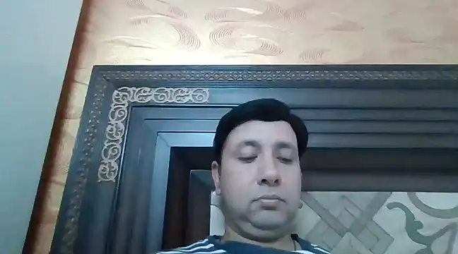 innocentboy1987 online show from 03.12.25