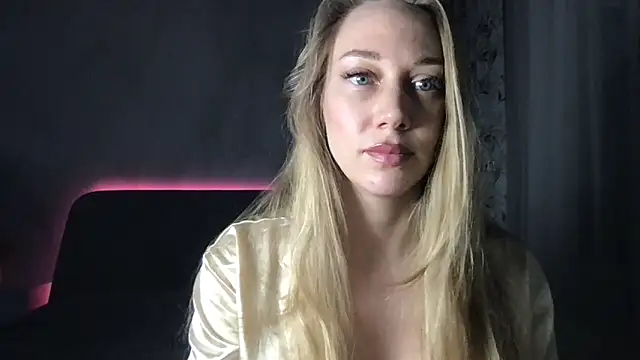 Snapshot of Engel_13 chatting on 03.02.25 Engel 13 online show from 03.02.25