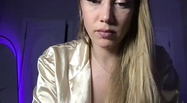 Snapshot of Engel_13 chatting on 03.10.25 Engel 13 online show from 03.10.25