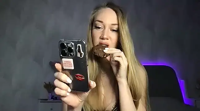 Snapshot of Engel_13 chatting on 03.14.25 Engel 13 online show from 03.14.25