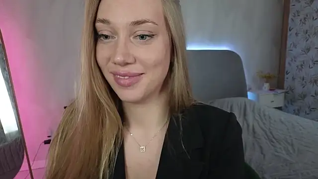 Snapshot of Engel_13 chatting on 10.15.25 Engel 13 online show from 10.15.25