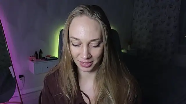 Snapshot of Engel_13 chatting on 11.06.25 Engel 13 online show from 11.06.25