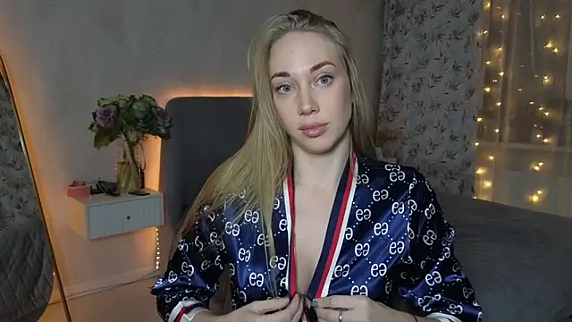 Snapshot of Engel_13 chatting on 12.15.25 Engel 13 online show from 12.15.25