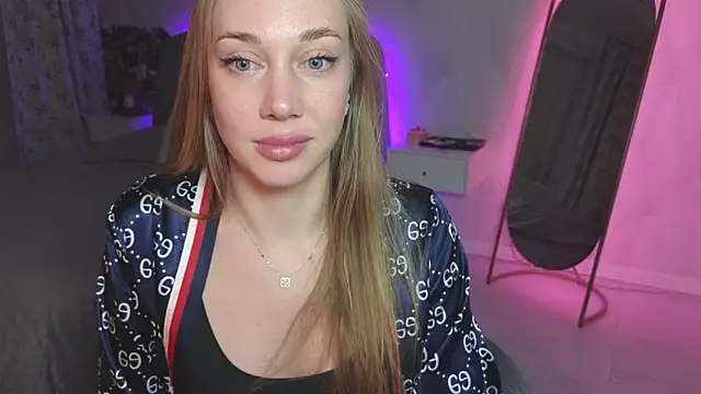 Snapshot of Engel_13 chatting on 01.18.26 Engel 13 online show from 01.18.26