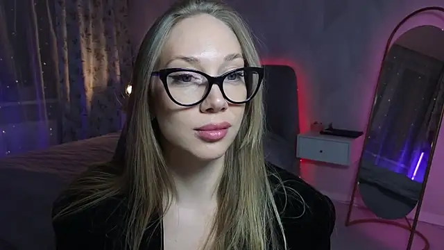 Snapshot of Engel_13 chatting on 02.09.26 Engel 13 online show from 02.09.26