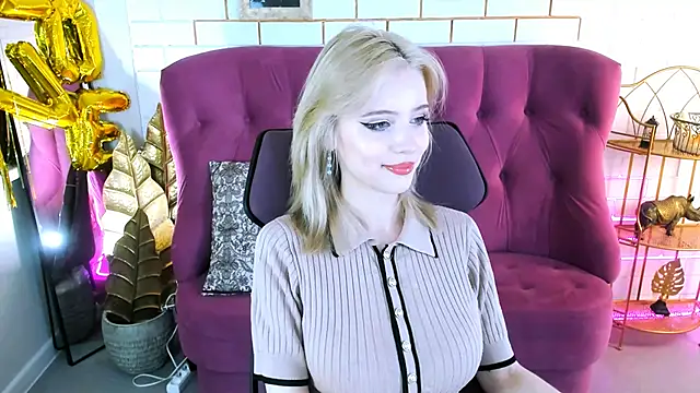 LeonaStane online show from 11.27.25