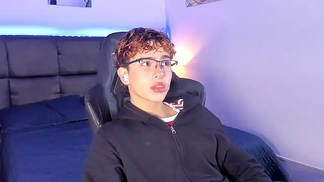 Aiiden 15 online show from 10.15.25