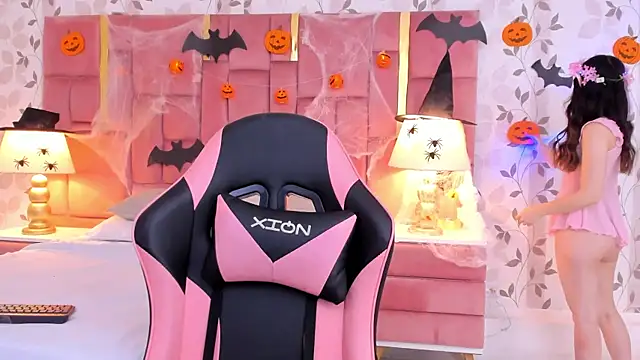 ArianaFranco online show from 10.31.25