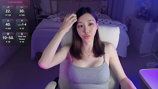 Snapshot of joycemilka chatting on 02.13.26 joycemilka online show from 02.13.26