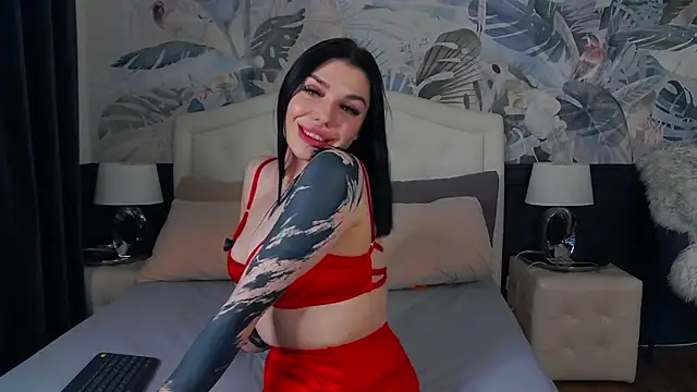 MaeveMoon online show from 10.05.25