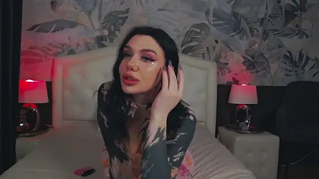 Snapshot of MaeveMoon chatting on 02.22.26 MaeveMoon online show from 02.22.26