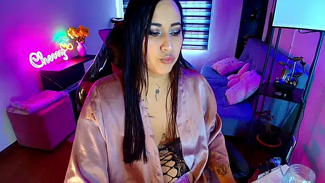Snapshot of cherryy_bombshelll chatting on 04.10.26 cherryy bombshelll online show from 04.10.26