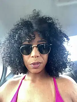 Snapshot of dianagolley420 chatting on 03.21.26 dianagolley420 online show from 03.21.26