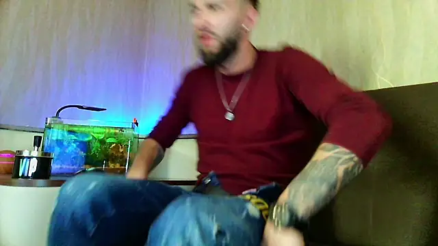 Snapshot of JamieNoxus chatting on 03.08.25 JamieNoxus online show from 03.08.25