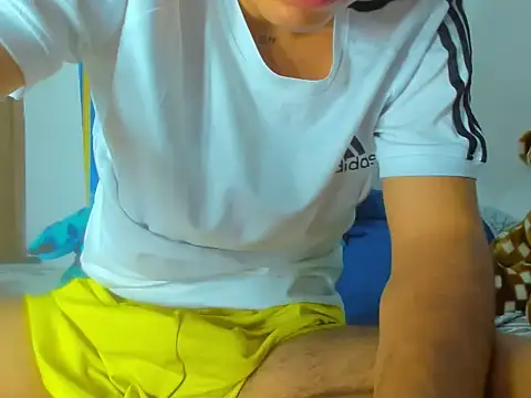 Snapshot of Alessandro_1610 chatting on 03.19.25 Alessandro 1610 online show from 03.19.25