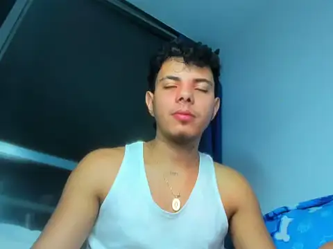 Snapshot of Alessandro_1610 chatting on 09.24.25 Alessandro 1610 online show from 09.24.25