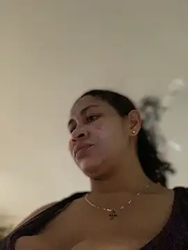 Carola-Ross online show from 10.08.25