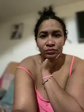 Snapshot of Carola-Ross chatting on 01.18.26 Carola-Ross online show from 01.18.26