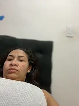 Snapshot of Carola-Ross chatting on 02.10.26 Carola-Ross online show from 02.10.26