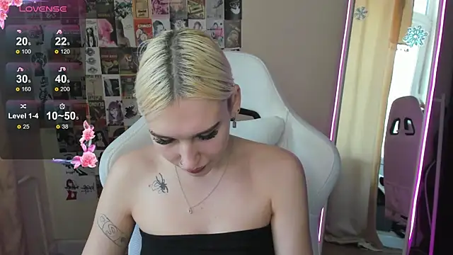 EvelinaLuu online show from 01.11.26