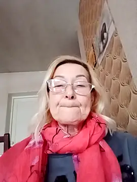 Snapshot of SophiaSky6037 chatting on 03.01.25 SophiaSky6037 online show from 03.01.25