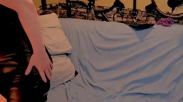 Snapshot of Scarlett_Switch chatting on 09.18.25 Scarlett Switch online show from 09.18.25