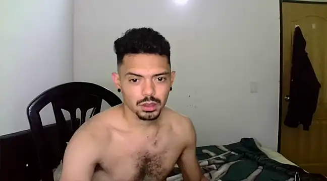 Snapshot of chocolatino16 chatting on 02.07.25 chocolatino16 online show from 02.07.25