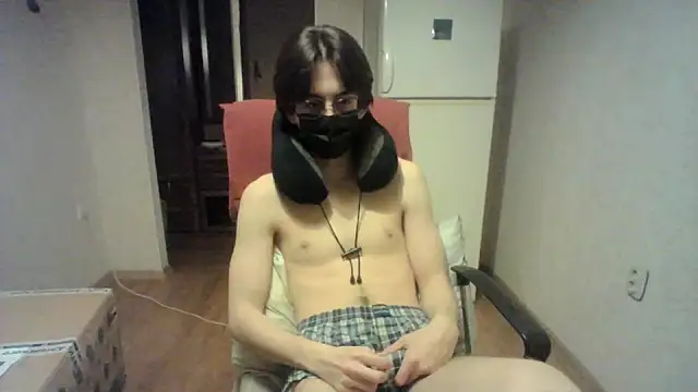 that handsome boy online show from 02.19.25