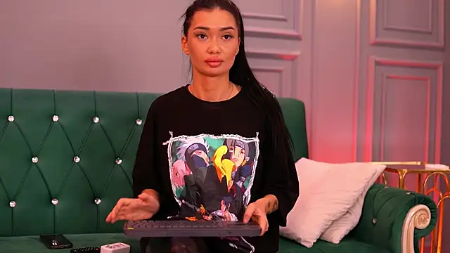 Snapshot of SashaFerrera chatting on 02.27.25 SashaFerrera online show from 02.27.25