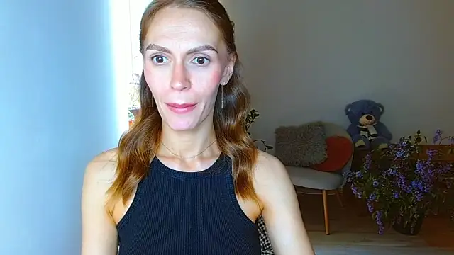 Snapshot of Lady_Sunshine_ chatting on 05.17.26 Lady Sunshine online show from 05.17.26