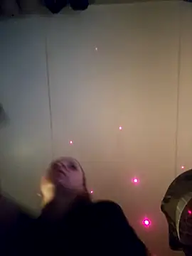 ShysluutGia online show from 12.18.25