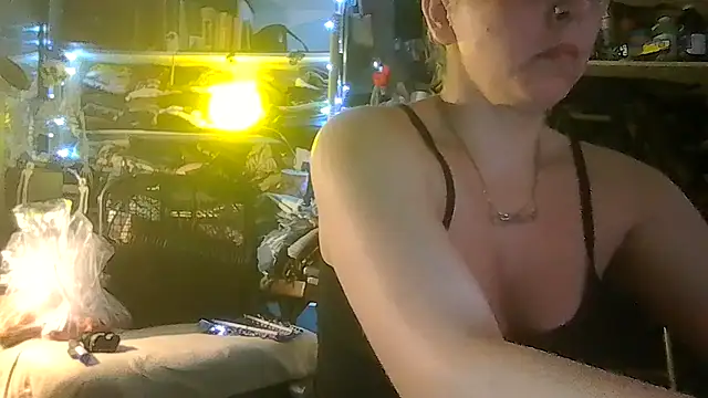 ShysluutGia online show from 04.13.26