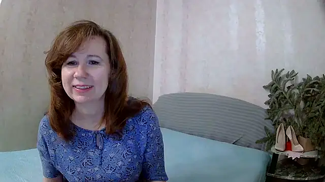 Snapshot of Starsan chatting on 02.11.25 Starsan online show from 02.11.25