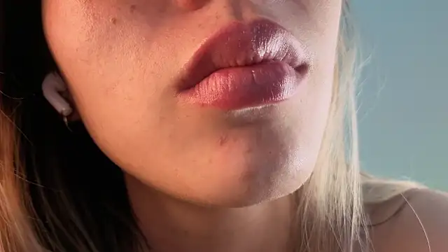 Carolblonde online show from 03.05.26