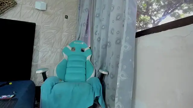 ChanelleJohnson  online show from 11.20.25