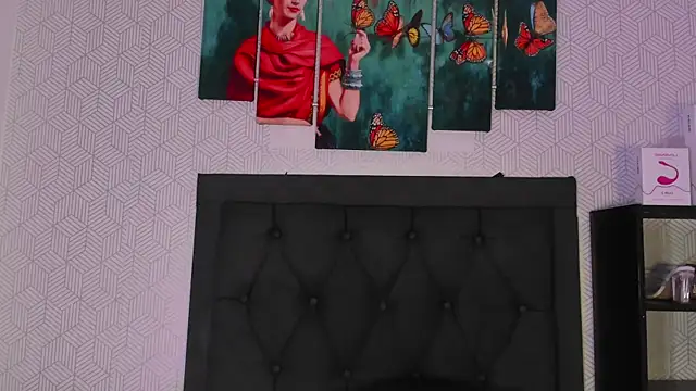 Snapshot of Selena_fox7 chatting on 10.18.25 Selena fox7 online show from 10.18.25