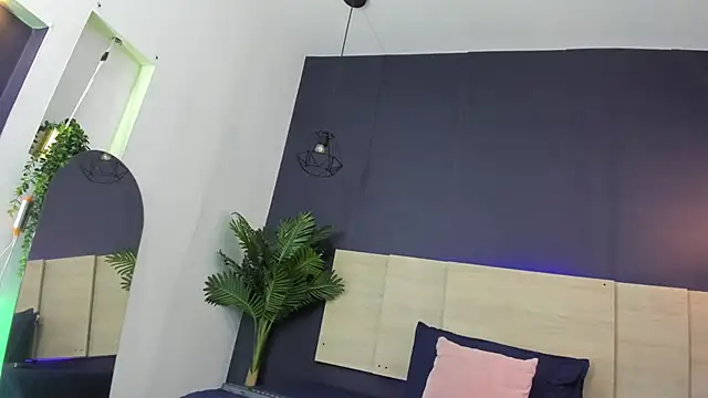 Snapshot of Nathy_Ross chatting on 03.03.25 Nathy Ross online show from 03.03.25