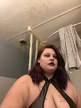gothicfreakmachine online show from 02.28.25