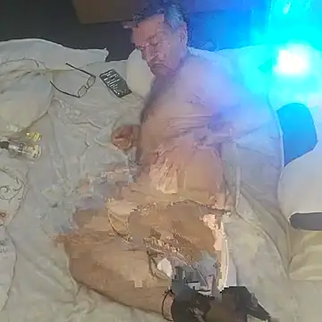 Snapshot of mann4u147 chatting on 10.31.25 mann4u147 online show from 10.31.25