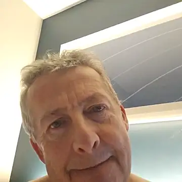 Snapshot of mann4u147 chatting on 11.22.25 mann4u147 online show from 11.22.25