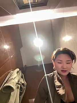 Snapshot of Mia-77 chatting on 03.02.26 Mia-77 online show from 03.02.26