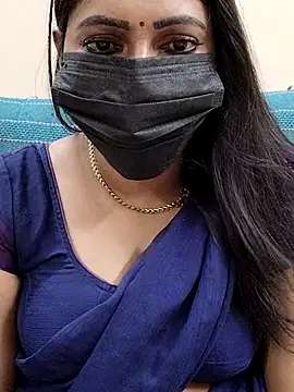 Snapshot of Thamarai28 chatting on 02.19.25 Thamarai28 online show from 02.19.25