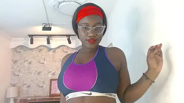 Snapshot of shanntall_tk chatting on 02.24.25 shanntall tk online show from 02.24.25