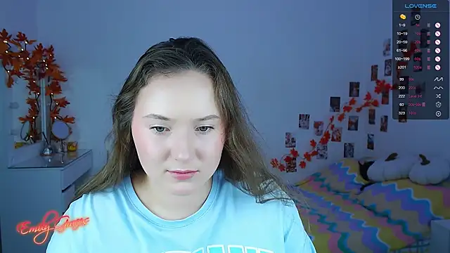 Snapshot of EmilyxxGraces chatting on 11.21.25 EmilyxxGraces online show from 11.21.25